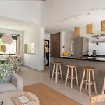 With Privat Saltwater Pool