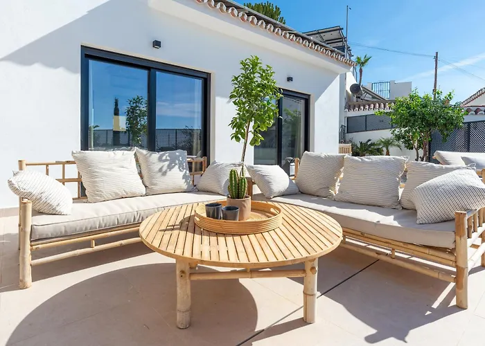 With Privat Saltwater Pool